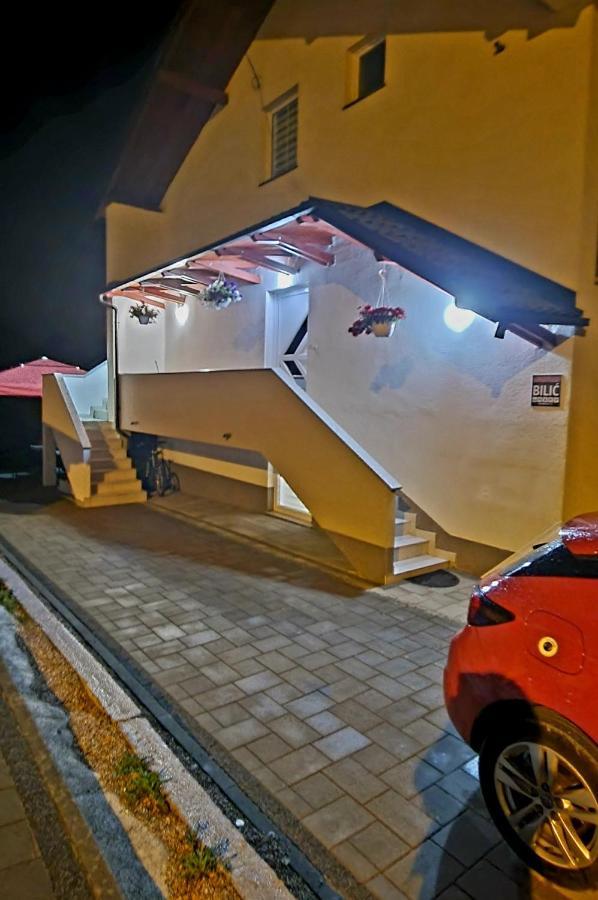 Apartmani Bilic Кореница Екстер'єр фото