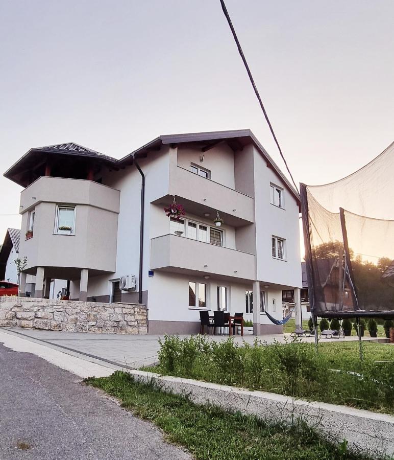 Apartmani Bilic Кореница Екстер'єр фото