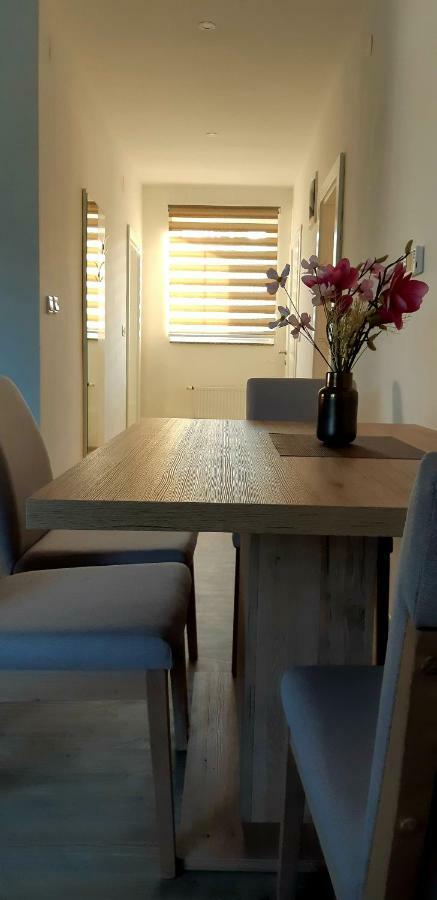 Apartmani Bilic Кореница Екстер'єр фото