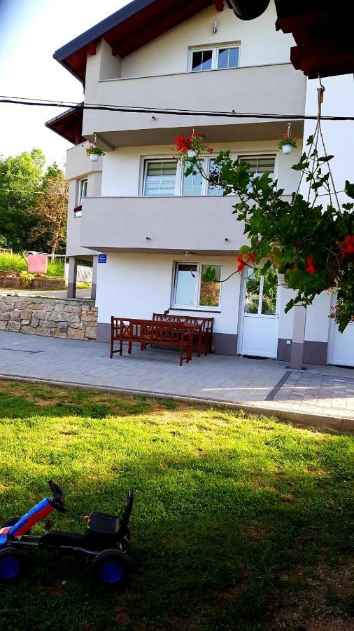 Apartmani Bilic Кореница Екстер'єр фото